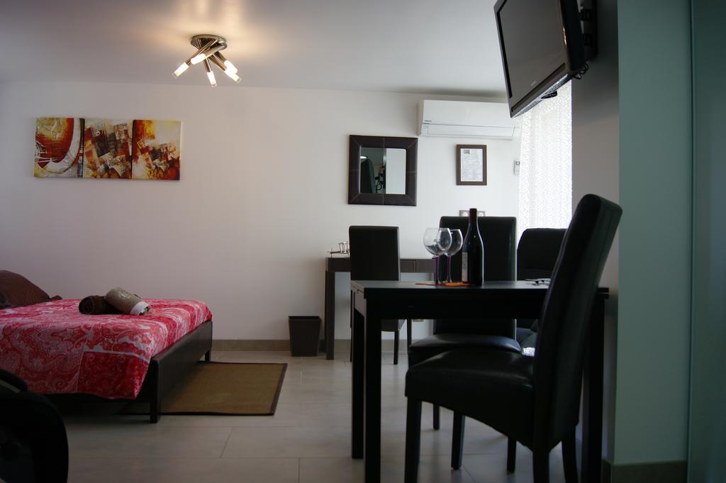 Studio D'Hotes Villa Castelnau ภายนอก รูปภาพ
